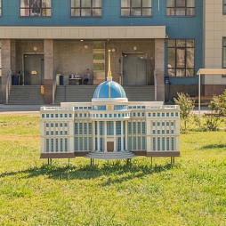 Уличный стенд "Мечеть"